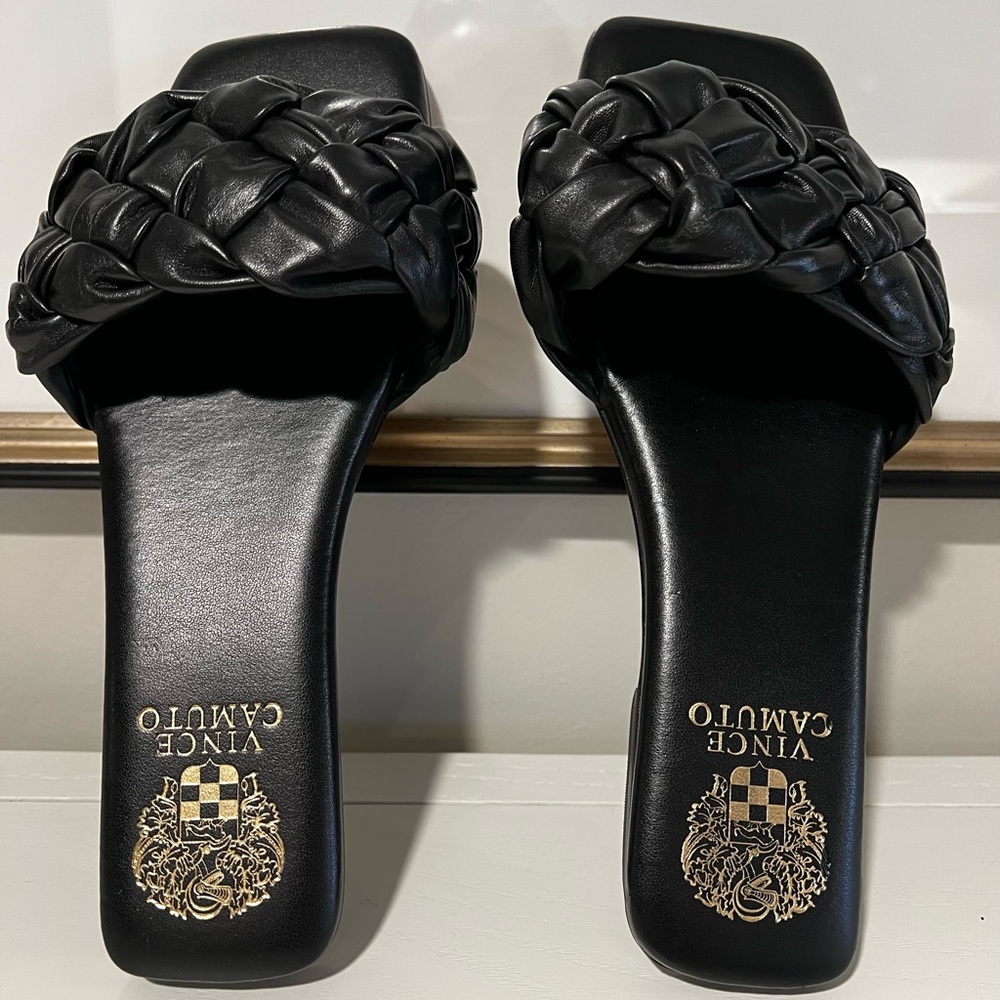 Vince Camuto Antonni slide. Black size 8